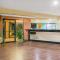 Super 8 by Wyndham Tulsa - تولسا