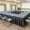 Foto: Ramada by Wyndham Drumheller Hotel & Suites 13/21