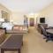 Ramada by Wyndham Pincher Creek