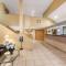 Super 8 by Wyndham Midland - ميدلاند