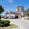 Super 8 by Wyndham Midland - ميدلاند
