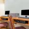 Hawthorn Suites by Wyndham Albuquerque