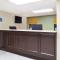 Super 8 by Wyndham Charleston Sikeston East MO