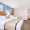 Baymont by Wyndham Madison Heights Detroit Area - Madison Heights