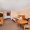 Sunseeker Motor Inn