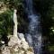 Villa con bosco giardino e ruscello ad uso esclusivo