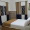 Tropical Luxury Dreams