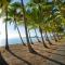 Palm Cove Paradise - Couples spa beach getaway