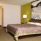 Super 8 by Wyndham Gainesville - غينزفيل