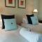 Stay @ Flamingo Road