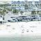 TAMPA BAY, BEACH step away, WIFI, FREE PARKING,POOLS, JACUZZI