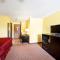 Rodeway Inn & Suites