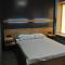 FULL HOUSE capsule hostel - 罗夫诺
