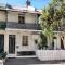 Pyrmont Self-Contained Terrace House (64 BUL)