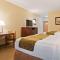 Best Western Plus Montezuma Inn and Suites