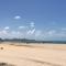 Apto 3 quartos pé na areia Prox de Recife