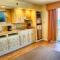 Oceanfront Views, Recently Renovated Kitchen,Pools