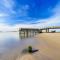 Wycliff Beach Condo