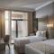 Two Seasons Hotel & Apartments