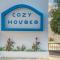 Ginas Cozy House