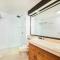 Lloyds Apartasuites Parque 93