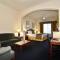 Best Western Plus Lake Dallas Inn & Suites
