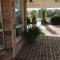 Tuckerbox Motor Inn