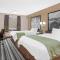 Super 8 by Wyndham Brandon MB