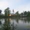 Florennes Gîte neuf 150 M2 devant un grand lac privé de 2 hectares poissonneux au milieu des bois - Florennes