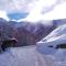 Spacious and stylish flat at the foot of the Mont-Blanc ideal for ski in ski out