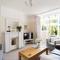 City Apartments - 4 Heworth Village - 3 bed house