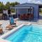 Foto: Apartments with a swimming pool Zrnovo, Korcula - 16116