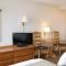 San Simeon Lodge