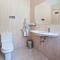 Hostal T4