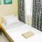 Nomads MNL Backpackers Homestay - near Airport