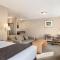 Days Inn & Suites by Wyndham Thunder Bay - Thunder Bay