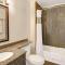 Howard Johnson by Wyndham Gananoque