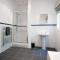 Apartment 4 The Grove