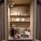 Uve Rooms & Wine Bar