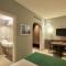 M Suite Hotel