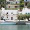 Τhe White Houses