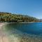 Apartmani Kremena small beach 200m