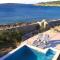 Foto: Seaside family friendly house with a swimming pool Cove Pernatice, Drvenik - 11590 16/21