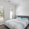 Luxury Capel Sound