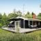 Foto: Three-Bedroom Holiday Home in Romo