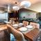 Palms Place One Bedroom Suite 1220 sqft