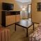 Crandon Inn & Suites