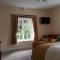 Pontyclerc Farm House Bed and Breakfast - أمّانفورد