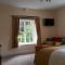 Pontyclerc Farm House Bed and Breakfast - Ammanford