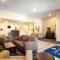 Cobblestone Hotel & Suites - Paxton